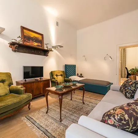 Freta Unique Old Town